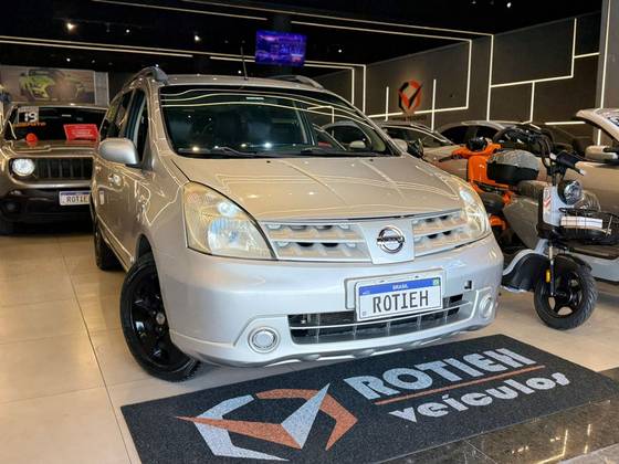 NISSAN GRAND LIVINA 1.8 SL 16V FLEX 4P AUTOMÁTICO NISSAN GRAND LIVINA 1.8 SL 16V FLEX 4P AUTOMÁTICO